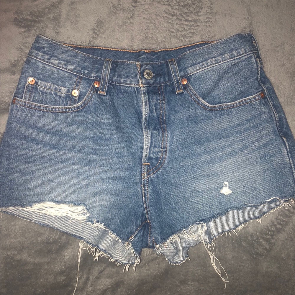 Levi’s shorts